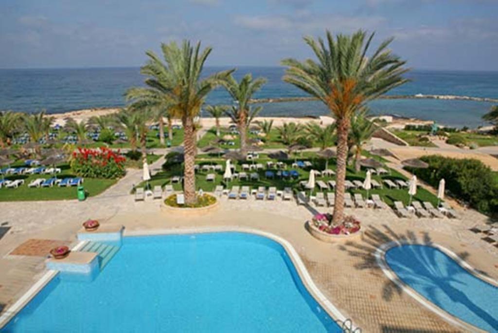St. George Gardens & Suites Klorakas Extérieur photo